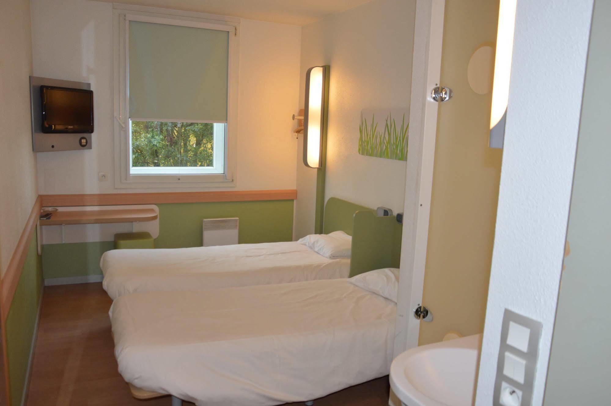 Ibis Budget Roissy Cdg Paris Nord 2 Bagian luar foto